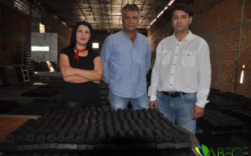 Zeytin Çekirdeğinden Mangal Kömürü Üretip, İhracat Yaptılar